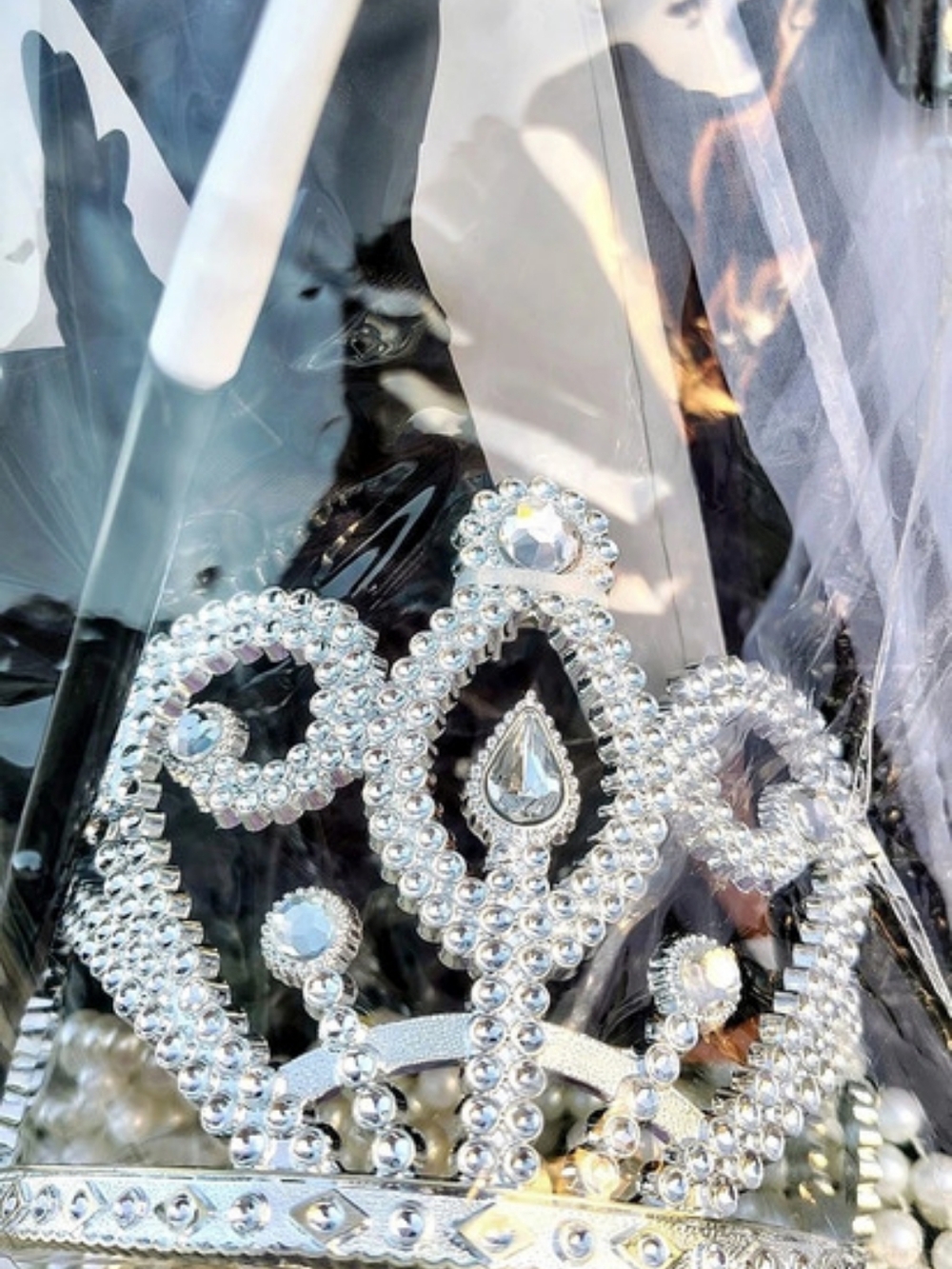 Breakfast At Tiffany Inspired Costume With Accessories - Picture 5 of 7
